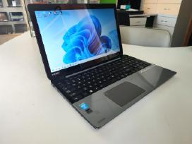 Toshiba i5/15,6"touch/8gb/naujas SSD/puiki batkė