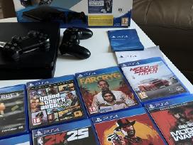 Playstation 4 slim