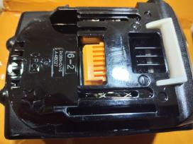 Makita akumuletorius 6a naujas pakrovėjas 3a.