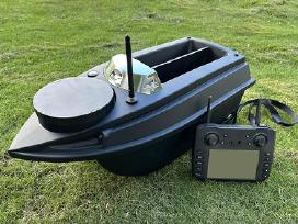 Flytec V030 pašarų laivelis su GPS navigacija