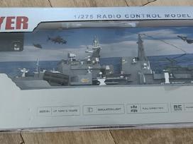 Radijo bangomis valdomas laivo modelis