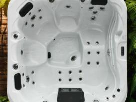 Lauko sūkurinė vonia/ jacuzzi