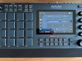 Akai Mpc Live II + decksaver