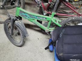 Dovanoju vaikišką dviratuką ir kedutes
