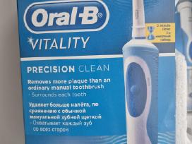 Oral B Vitality Elektrinis dantų šepetėlis