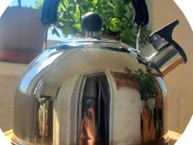 2,5 L Plieninis virdulys, arbatinukas su švilpuku