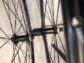 Ratlankiai. DT Swiss, Mavic, Ratų montuotojas.