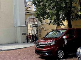 Keleivių pervežimas su vairuotoju