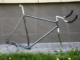 Chesini rėmas 700/650