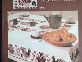 Knyga rusu kalba Siuvinėjimas