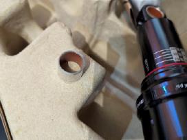 Ivores Rockshox amortizatoriui MTB galinis
