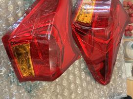 Toyota auris 2013 Universalo žibintų komplektas