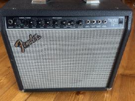 Fender Princeton 112 plius stiprintuvas, gitara