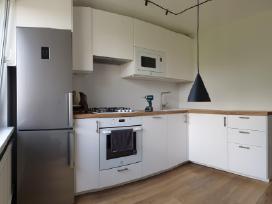 Ikea ir kitu virtuves baldu surinkimas