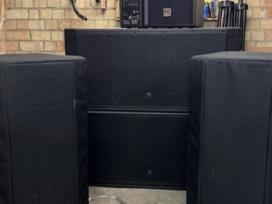 Jbl Srx 835/828 Garso įrangos komplektas