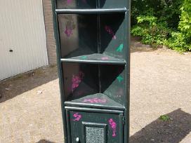 Kampine indauja.