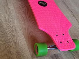 Riedlentė longboardas