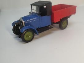 Kolekciniai modeliukai 1/43