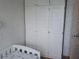 Medinė lova ir spinta