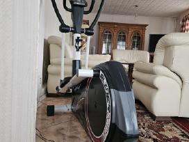 Elipsinis treniruoklis Flow Fitness