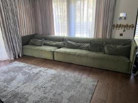 Nuostabi moduline zalia sofa