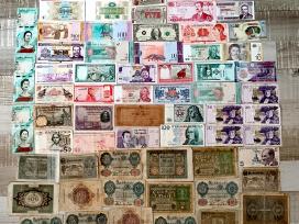 100 vnt. banknotų