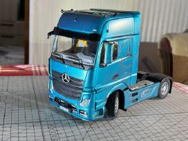 Parduodu vilkiko Mercedes Benz Actros Mp4 modelį.