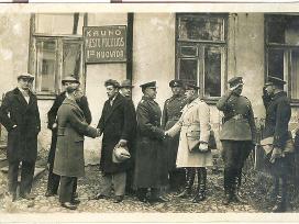 Perka senienas, antikvarą, monetas, ženkliukus, kt