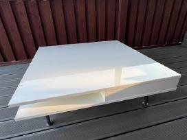 Ikea kavos ir žurnalinis staliukas