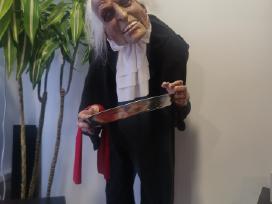 Lele skulptura statula barmenas