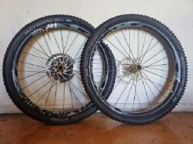 Tune Blackburner Carbon ratai / wheelset 27.5