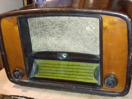 Lempinė radija Vef Baltika 1954 m.