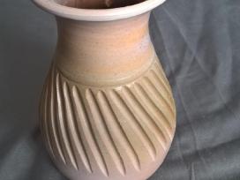 Keramikinė vazelė 12 cm