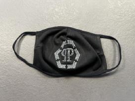 Philipp Plein veido kaukė