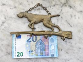 Raktų kabykla medžiotojui