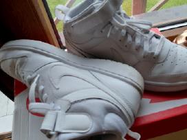 Nike kedukai