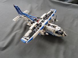 Retas lego technic krovininis lėktuvas 42025