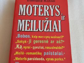 Moterys ir meilužiai