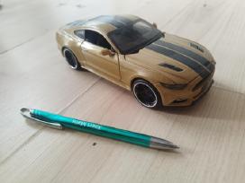 Auto modeliukai mustangas