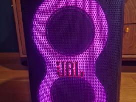 Jbl belaidės kolonėlės Nuoma+šviesų, dūmų efektai