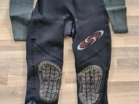 Hidrokostiumas Spartan
