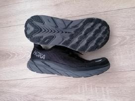 Hoka One one kedai