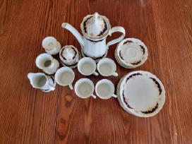 Parduodamas, porceleninis indu rinkinys.