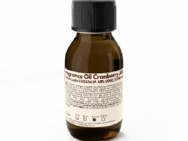 Kvapai žvakių gamybai – aromatiniai aliejai žvakėm