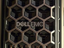 Dell Poweredge T440 2x Xeon Gold 6138 16x Sff Sas