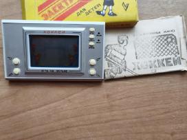 Sovietinis elektroninis žaidimas Ledo ritulys