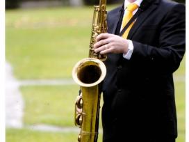 Saksofono Muzika. Muzikinis sveikinimas. Geles. | Skelbiu.lt Saksofono Muzika. Muzikinis sveikinimas. Geles.