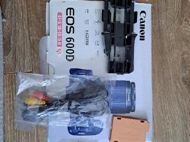 Canon 600d dezutė