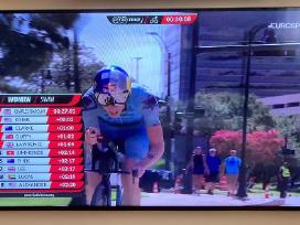 TV Samsung Dm48d