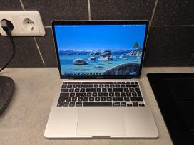 MacBook Pro (13-inch, M2, 2022)
